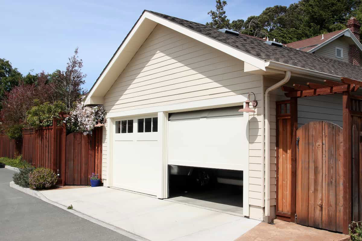 Calgary Garage Building From $17 900 Bath and Home Calgary Garage Building From $17 900 Bath and Home